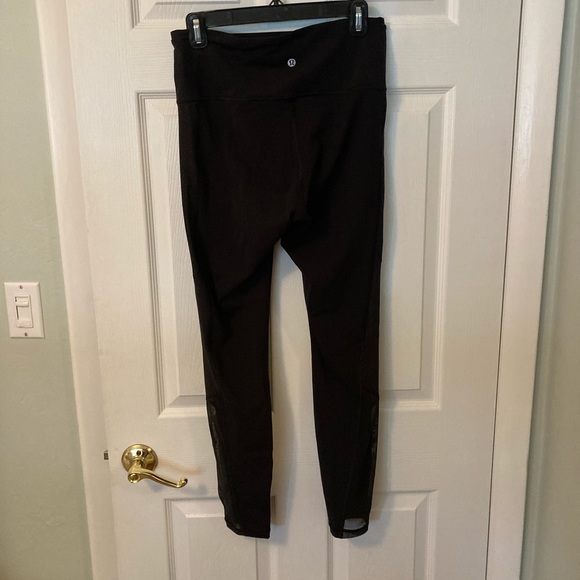 Lululemon Body Con Tight - Picture 4 of 7